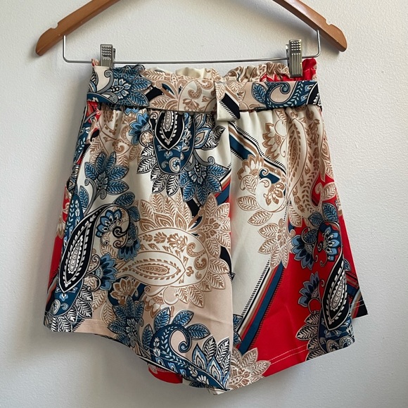 Floral Print Paperbag Waist Belted Shorts. - Picture 4 of 11